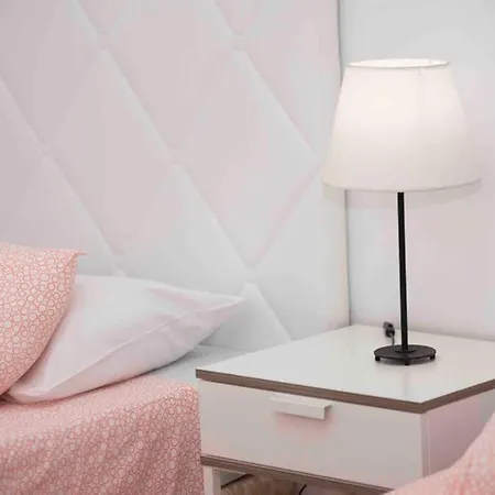 Pola Marinas וילה *