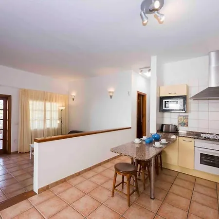 Pola Marinas פלאיה בלנקה