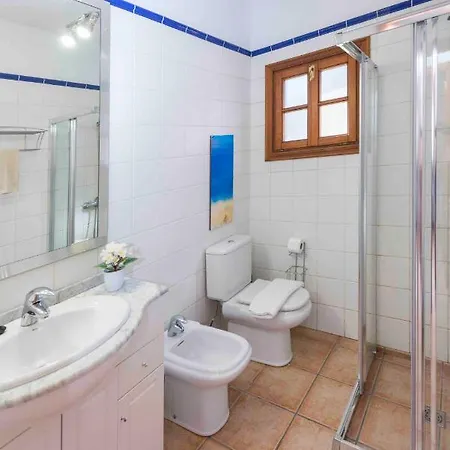 Pola Marinas וילה *