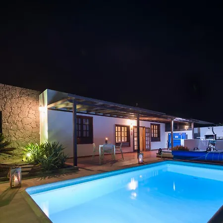 Pola Marinas Playa B Villa *